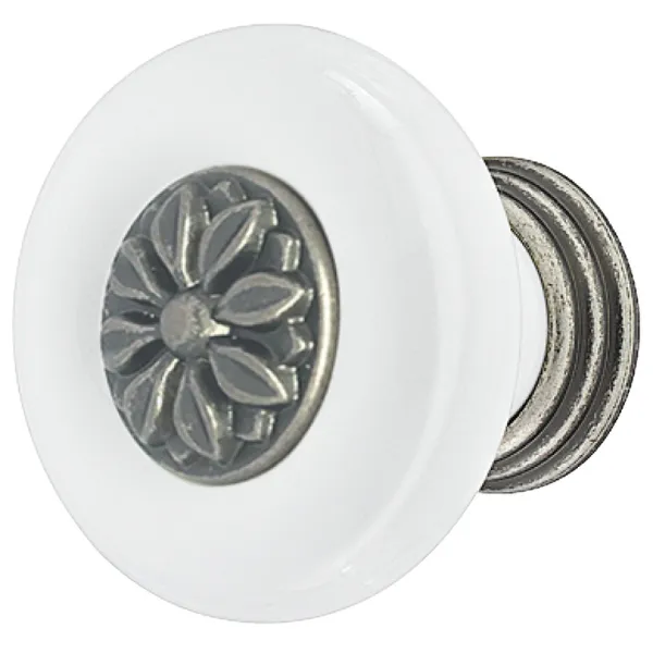 Furniture knob, Traditional