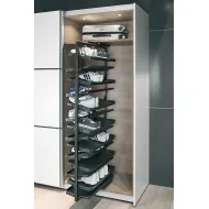 Pull out shoe rack, rotating 180°, for up to 50 pairs of shoes