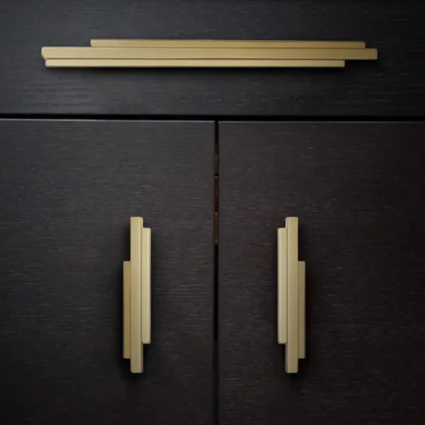 Knob SKYLINE L14mm H14mm P80mm black polished brass