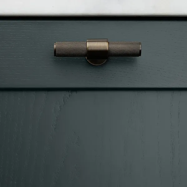 Rankenėlė vieno taško Belgravia T L82mm, matinė juoda