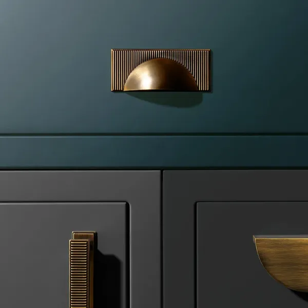 Handle Barrington Cup CC64mm L105mm brushed bronze 