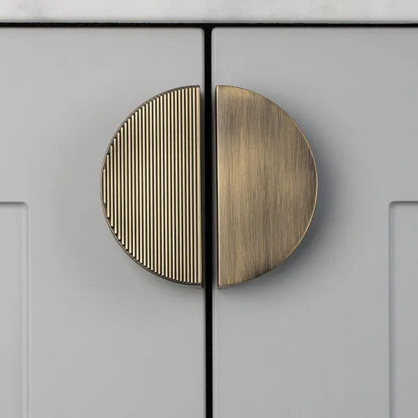 Handle Barrington Eclipse CC64mm L80mm dark bronze smooth 