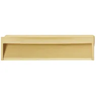 Rankenėlė frezuojama CC32mm, 45x18mm, šlifuota žalvaris