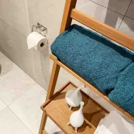 Laikiklis WC popieriui BASE klijuojamas 134x106,5x28mm, nerūdijančio plieno spalva