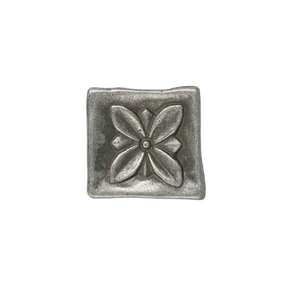 Rankenėlė retro 33x33mm, sendintas alavas